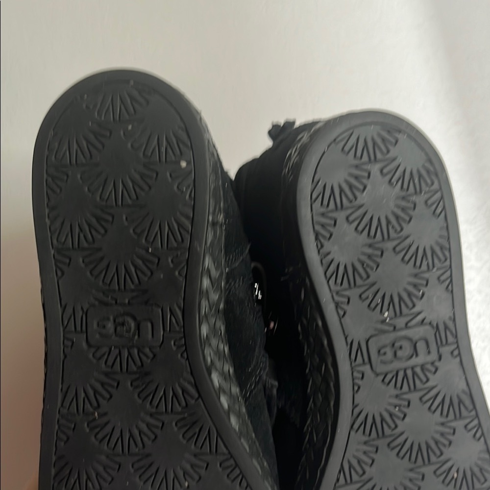UGG Black Chukka Boots Sleek and Stylish - Picture 3 of 4